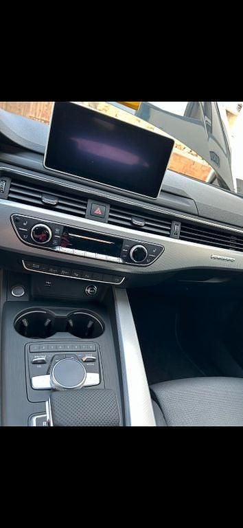 Gebraucht Audi A4 S-Line 231 PS (169 kW) 2019 Grau Kombi