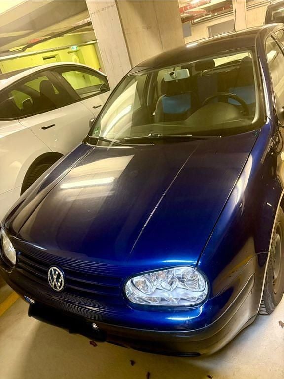 Gebraucht VW Golf IV 75 PS (55 kW) 1998 Blau Kleinwagen