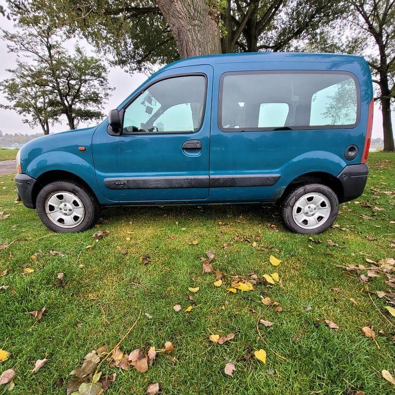 Grün Gebraucht 2002 Renault Kangoo Authentique Van / Kleinbus | 3.250 € (Guter Preis) - Bild 1/4