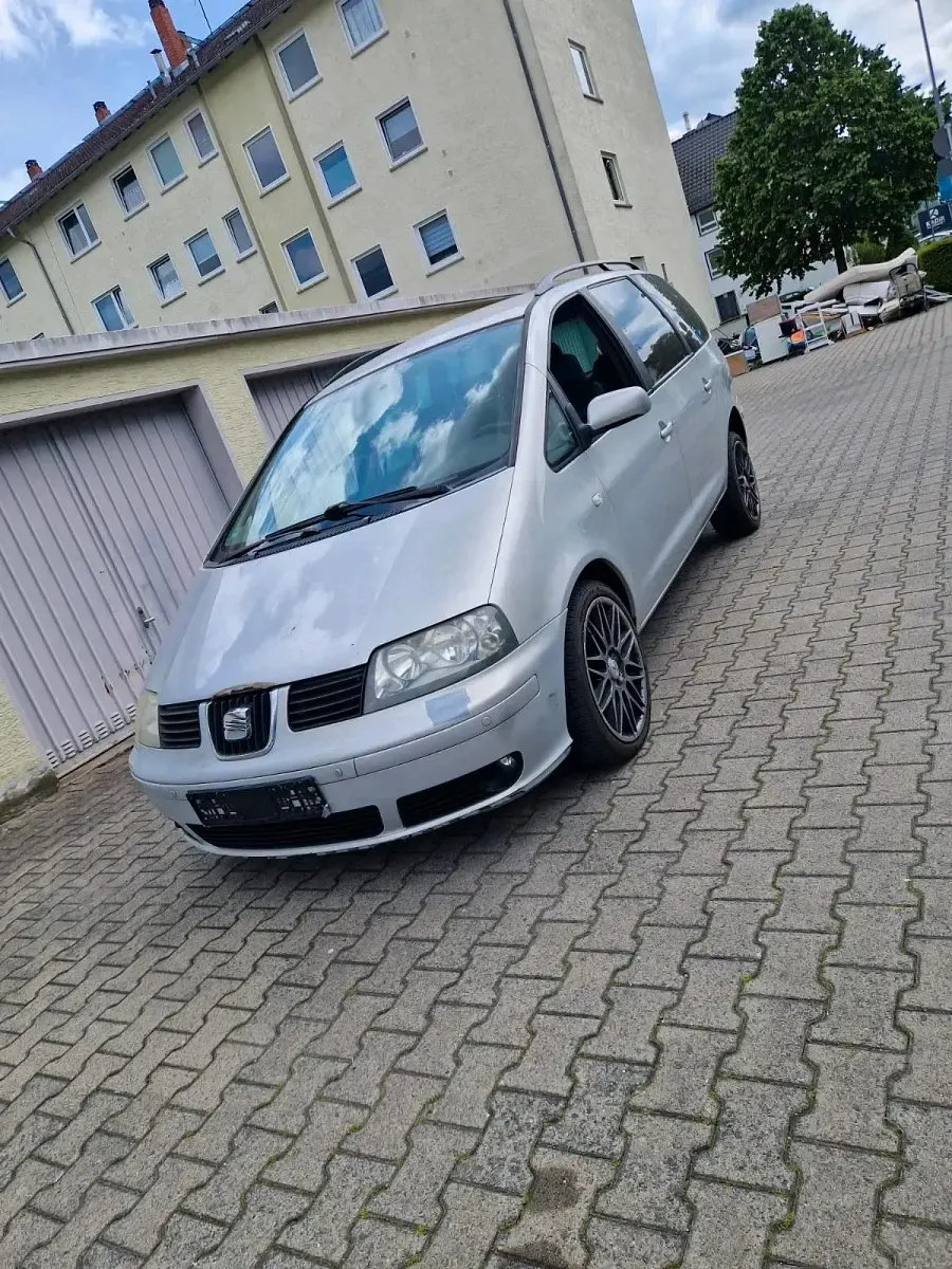 Gebraucht Seat Alhambra 150 PS (110 kW) 2001 Silber Van / Kleinbus