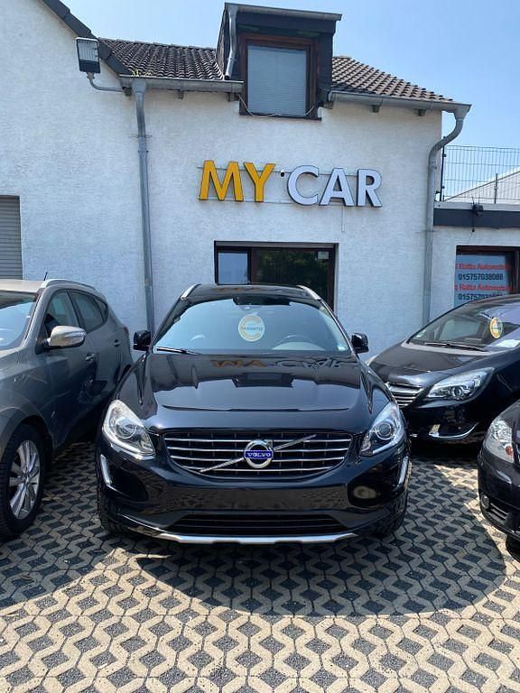 Schwarz Gebraucht 2015 Volvo XC60 Summum SUV | 16.500 € (Fairer Preis) - Bild 1/4