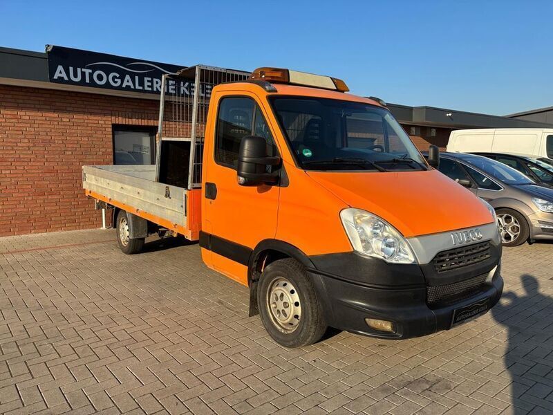 Orange Gebraucht 2013 Iveco Daily Van / Kleinbus | 12.951 € (Teuer) - Bild 1/4