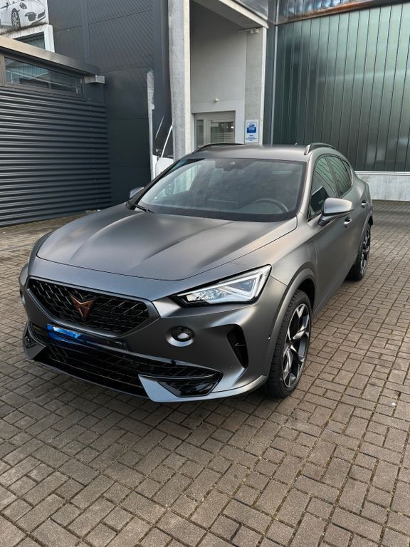 Grau Gebraucht 2022 Cupra Formentor VZ SUV | 26.800 € (Superpreis) - Bild 1/4