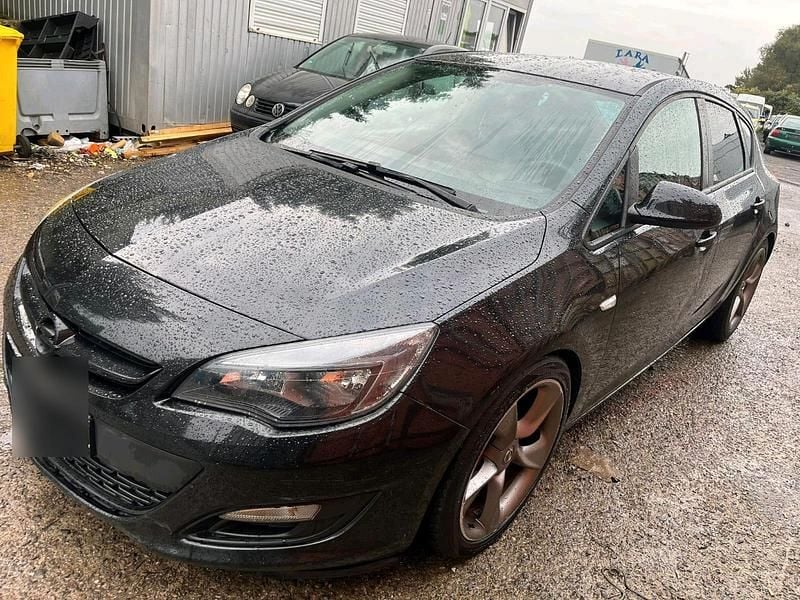 Schwarz Gebraucht 2013 Opel Astra Sport Limousine | 3.100 € (Superpreis) - Bild 1/4