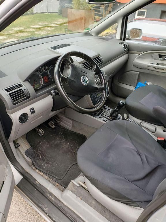 Gebraucht VW Sharan 116 PS (85 kW) 2002 Silber Van / Kleinbus