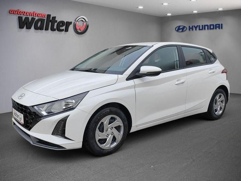 Weiß Neu 2025 Hyundai i20 Select Limousine | 18.990 € (Guter Preis) - Bild 1/4