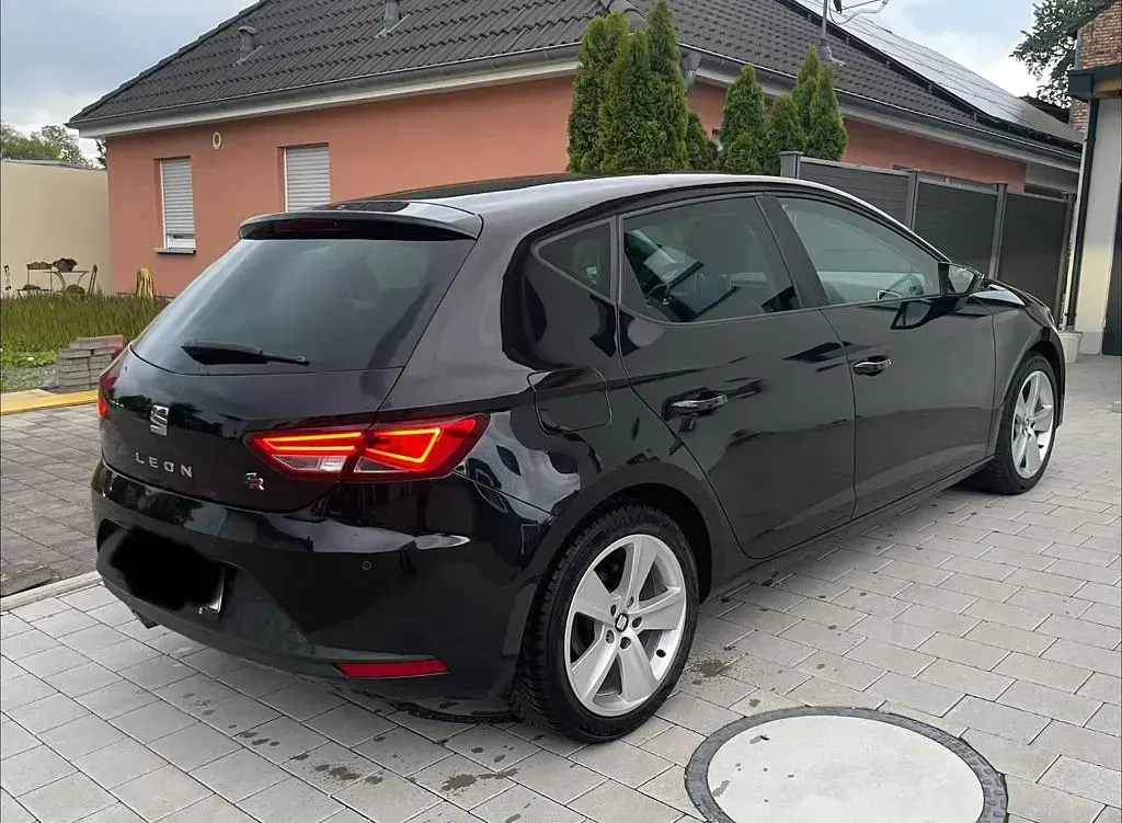 Gebraucht Seat Leon FR 150 PS (110 kW) 2016 Schwarz Limousine