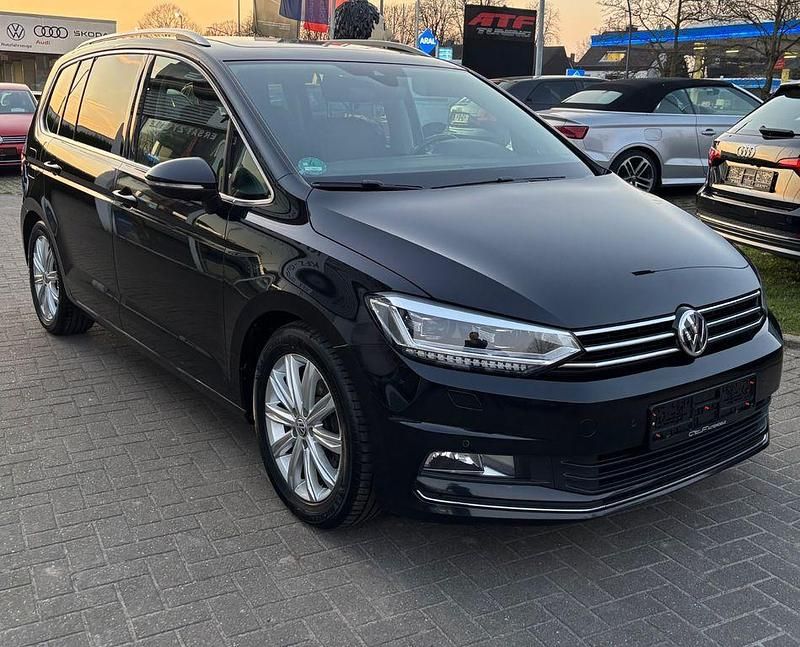 Gebraucht VW Touran Highline 150 PS (110 kW) 2015 Schwarz Van / Kleinbus