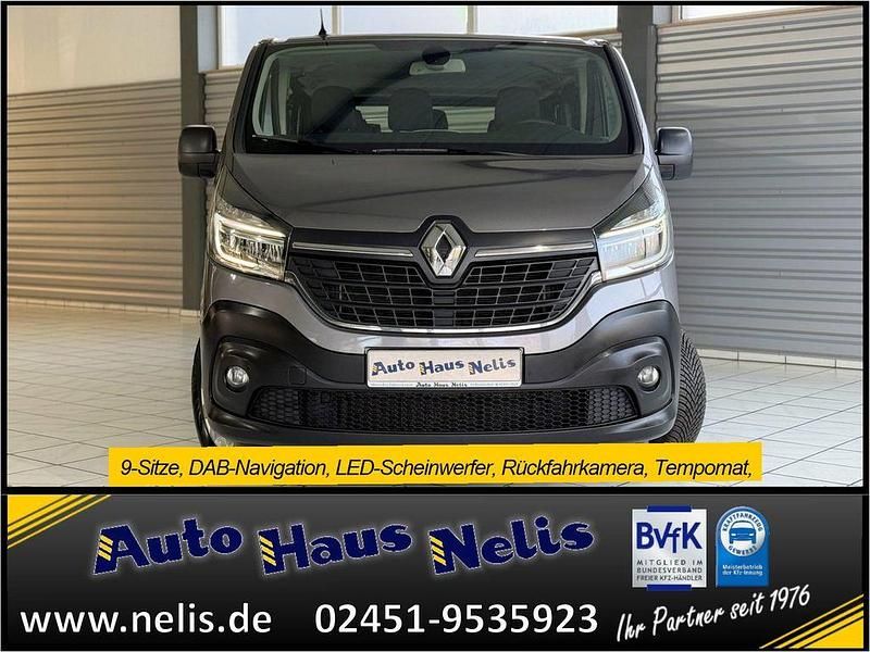 Gebraucht Renault Trafic Life 145 PS (106 kW) 2020 Grau Van / Kleinbus