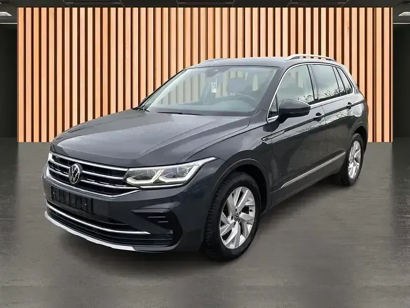 Gebraucht VW Tiguan Elegance 150 PS (110 kW) 2024 Grau uranograu SUV