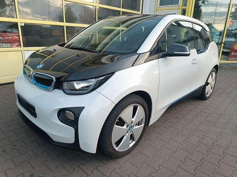 Weiß Gebraucht 2016 BMW i3 Basis Kleinwagen | 13.650 € (Etwas zu teuer) - Bild 1/4