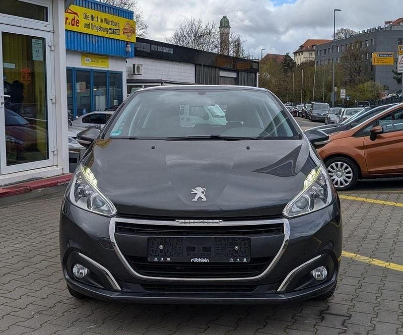 Gebraucht Peugeot 208 Active 82 PS (60 kW) 2016 Grau Kleinwagen