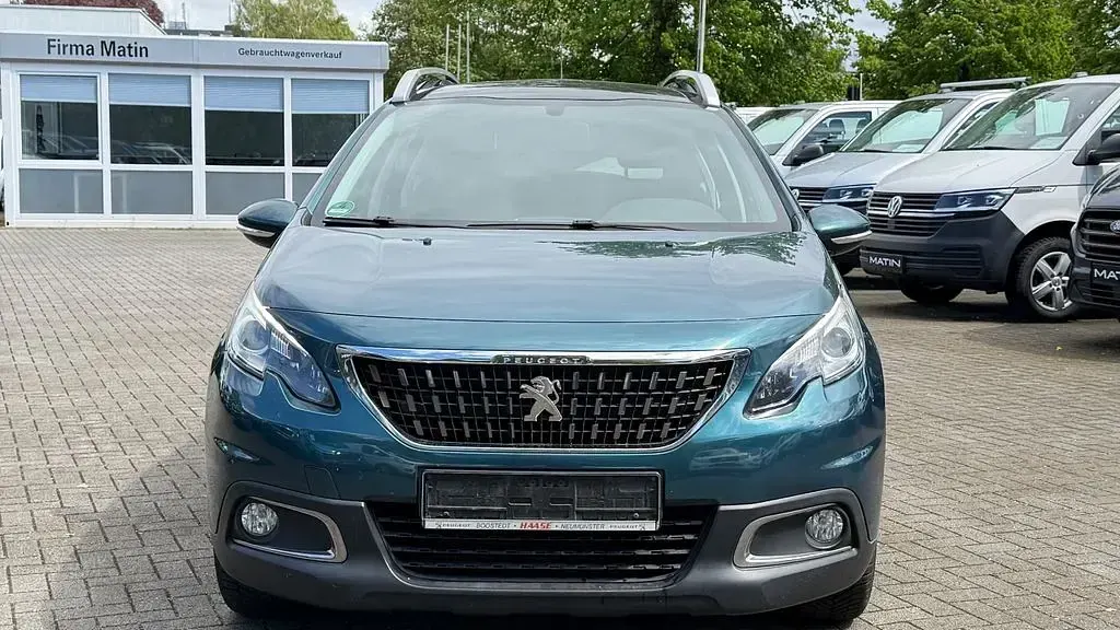 Gebraucht Peugeot 2008 Active 99 PS (72 kW) 2017 Blau SUV