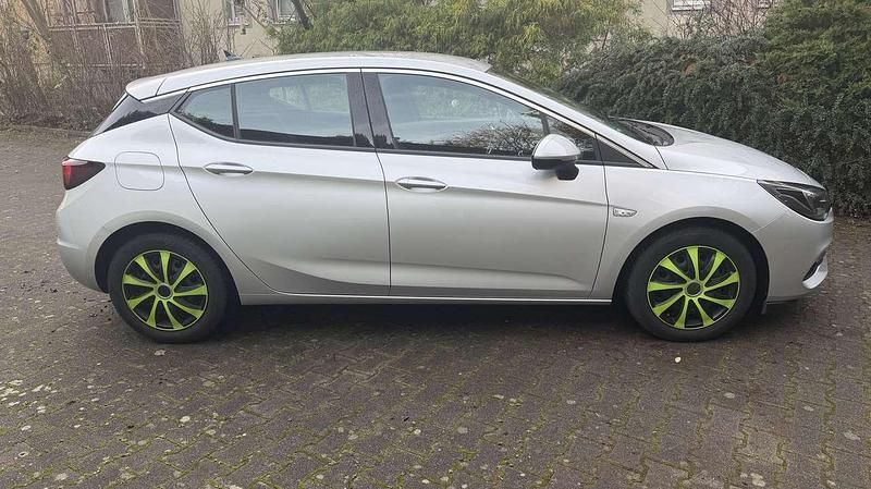 Gebraucht Opel Astra Business Elegance 122 PS (89 kW) 2020 Silber Limousine