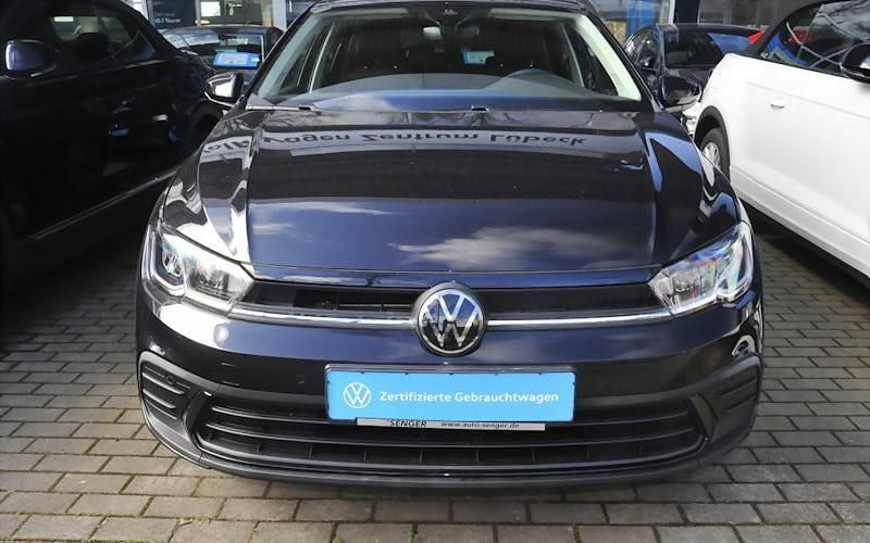 Gebraucht VW Polo Move 80 PS (58 kW) 2024 Deep black perleffekt Kleinwagen