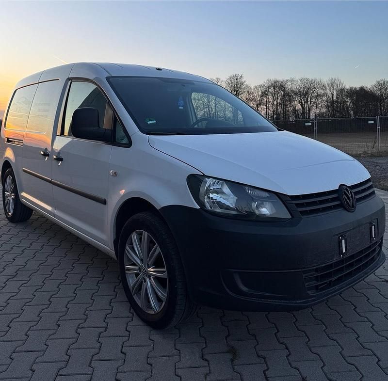 Weiß Gebraucht 2014 VW Caddy Van / Kleinbus | 8.199 € (Etwas zu teuer) - Bild 1/4