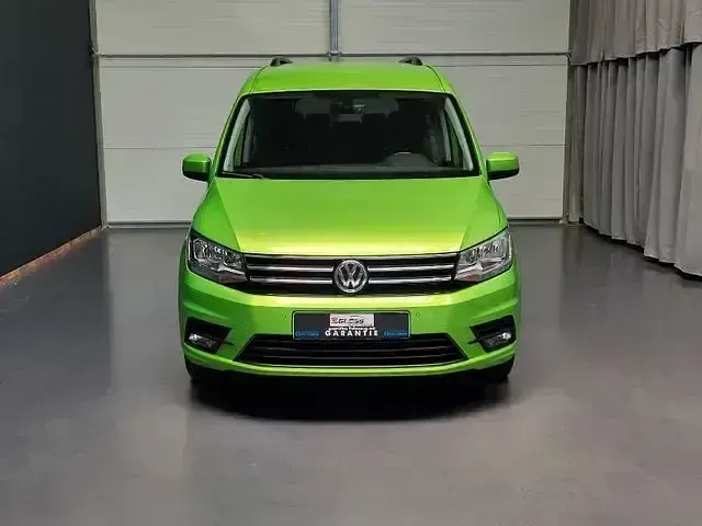 Gebraucht VW Caddy Comfortline 125 PS (91 kW) 2018 Grün Van / Kleinbus
