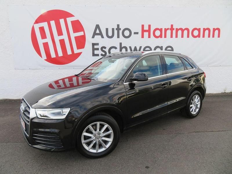 Mythosschwarz (metallic) Gebraucht 2018 Audi Q3 Sport SUV | 17.280 € - Bild 1/4
