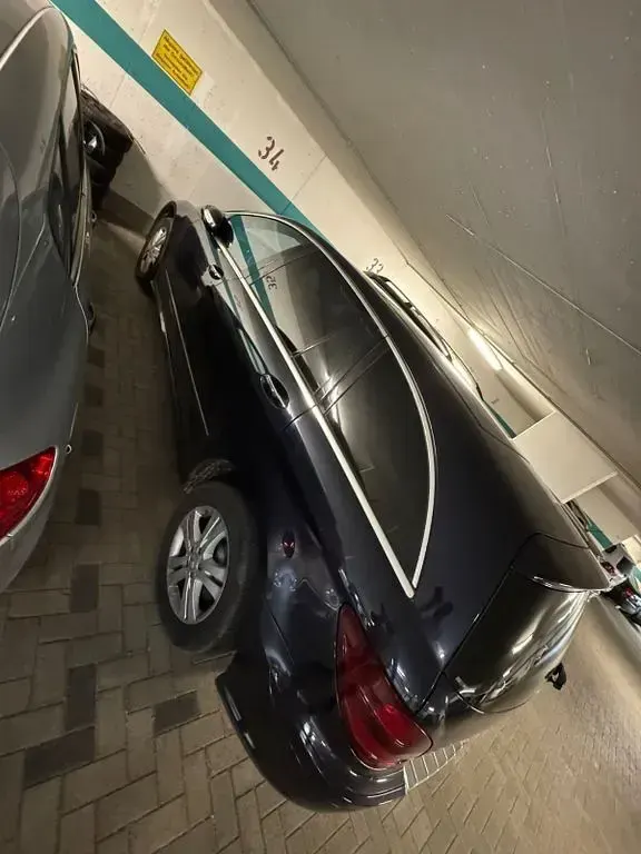 Gebraucht Mercedes R320 224 PS (164 kW) 2008 Blau Van / Kleinbus