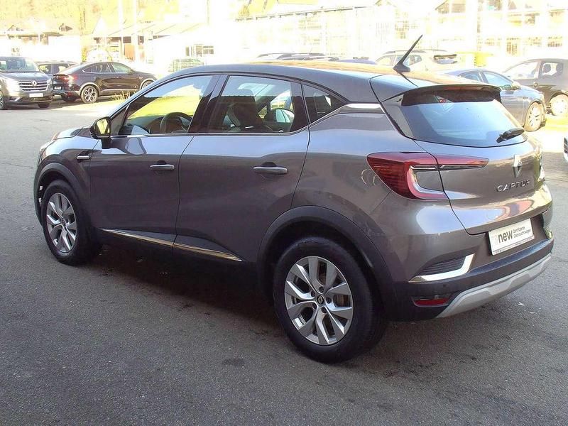 Gebraucht Renault Captur Intens 140 PS (102 kW) 2022 Stahlgrau/schwarz SUV