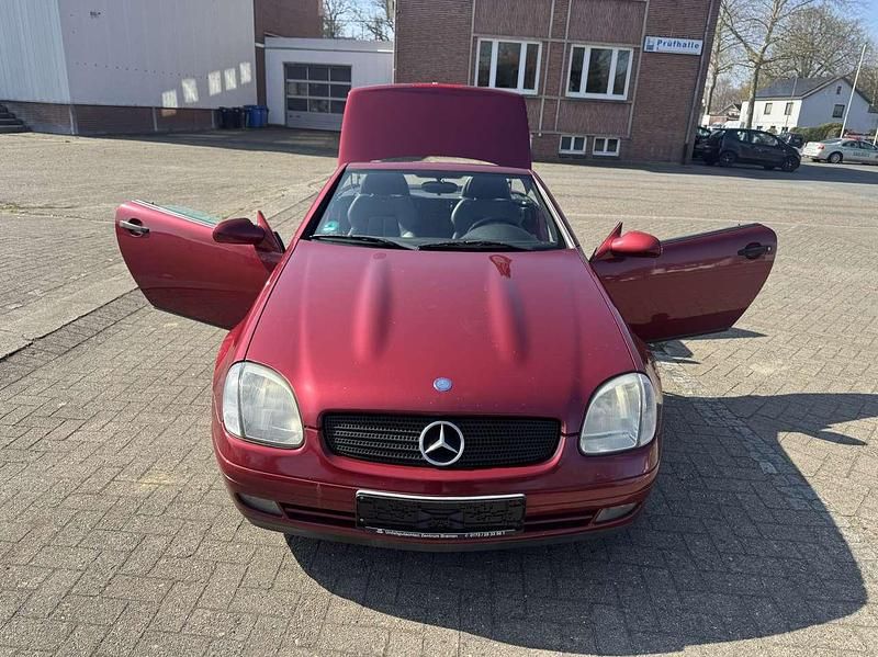 Rot Gebraucht 1999 Mercedes SLK230 Cabrio | 3.999 € (Guter Preis) - Bild 1/4