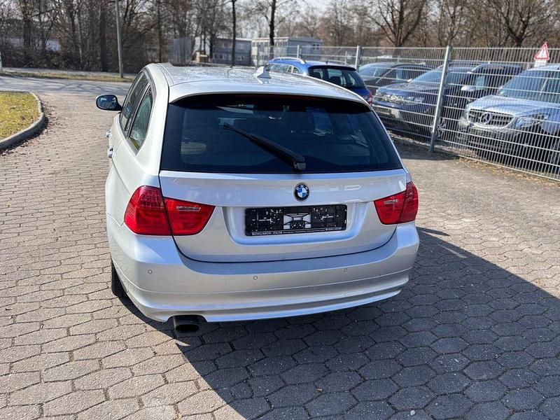 Gebraucht BMW 320 Comfort Edition 170 PS (125 kW) 2009 Silber Kombi