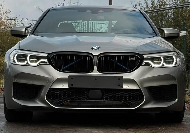Grau Gebraucht 2020 BMW M5 Basis Limousine | 54.990 € (Superpreis) - Bild 1/4