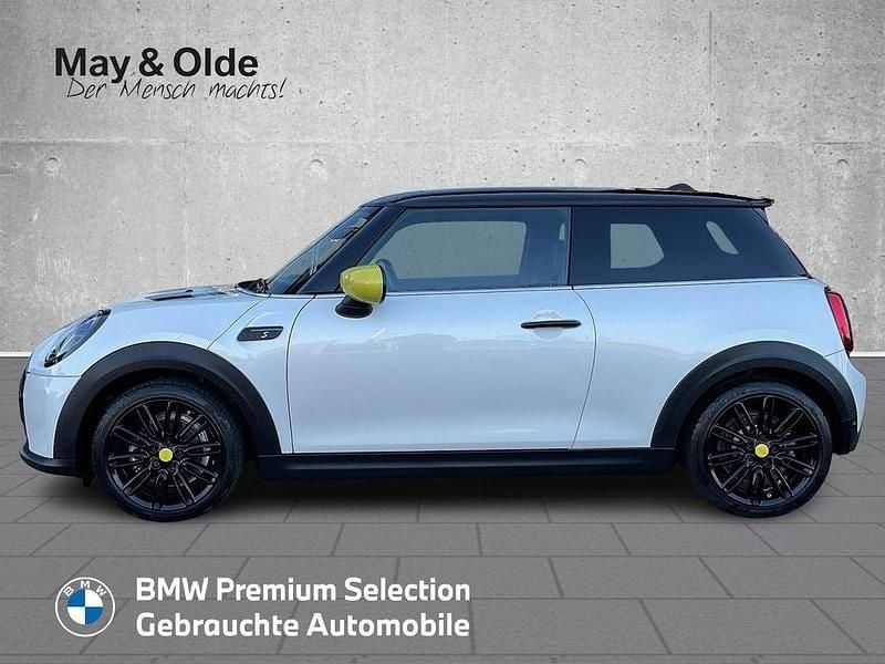 Gebraucht Mini Cooper SE 135 kW (184 PS) 2023 Weiss Kleinwagen