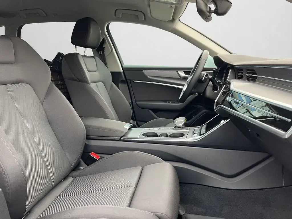 Second-hand Audi A6 Sport 163 CP (119 kW) 2024 Alb Break