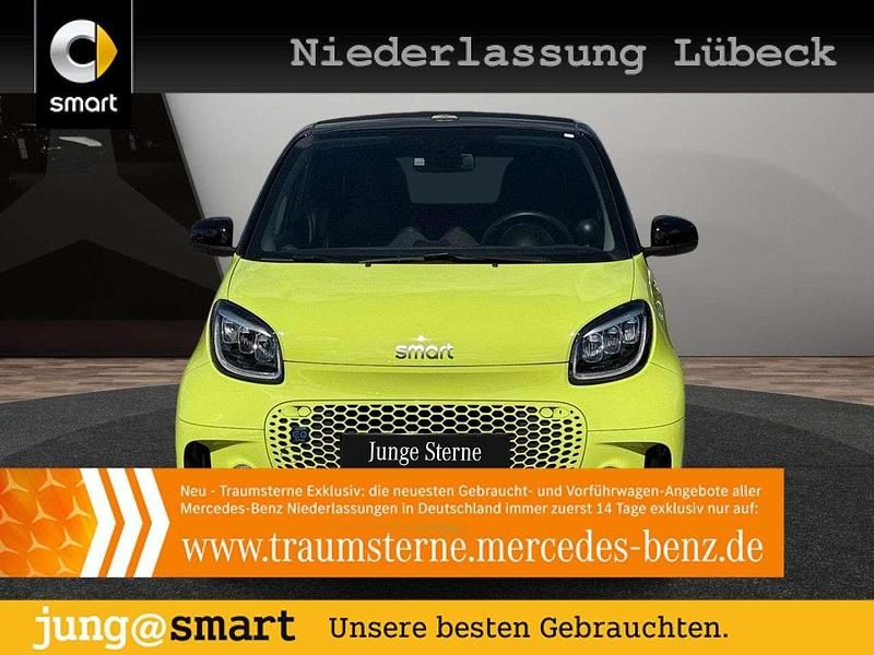 Grün Gebraucht 2022 Smart ForTwo Electric Drive Exclusive Cabrio | 17.890 € (Teuer) - Bild 1/3