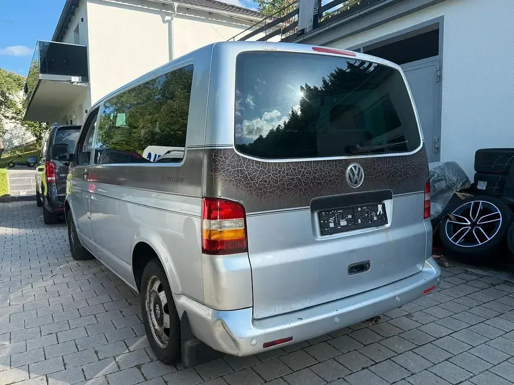 Gebraucht VW Multivan Startline 131 PS (96 kW) 2008 Silber Van / Kleinbus
