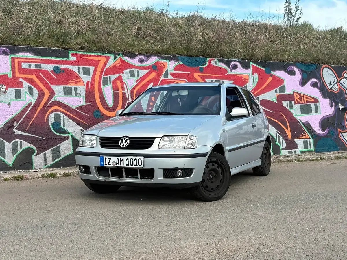 Gebraucht VW Polo 72 PS (52 kW) 2001 Silber Kleinwagen