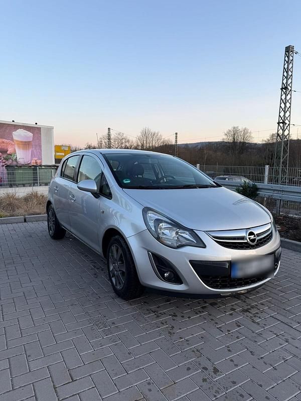 Gebraucht Opel Corsa 75 PS (55 kW) 2010 Silber Kleinwagen