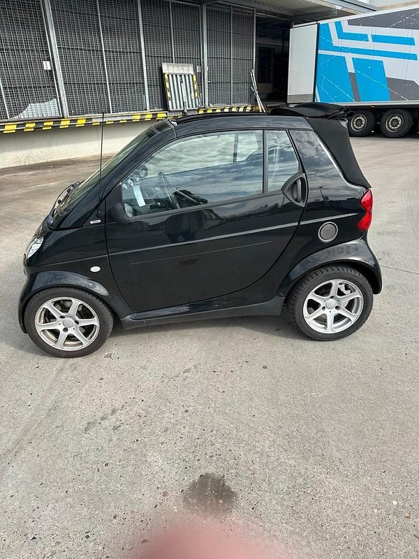 Gebraucht Smart ForTwo Cabrio 61 PS (44 kW) 2002 Schwarz Cabrio