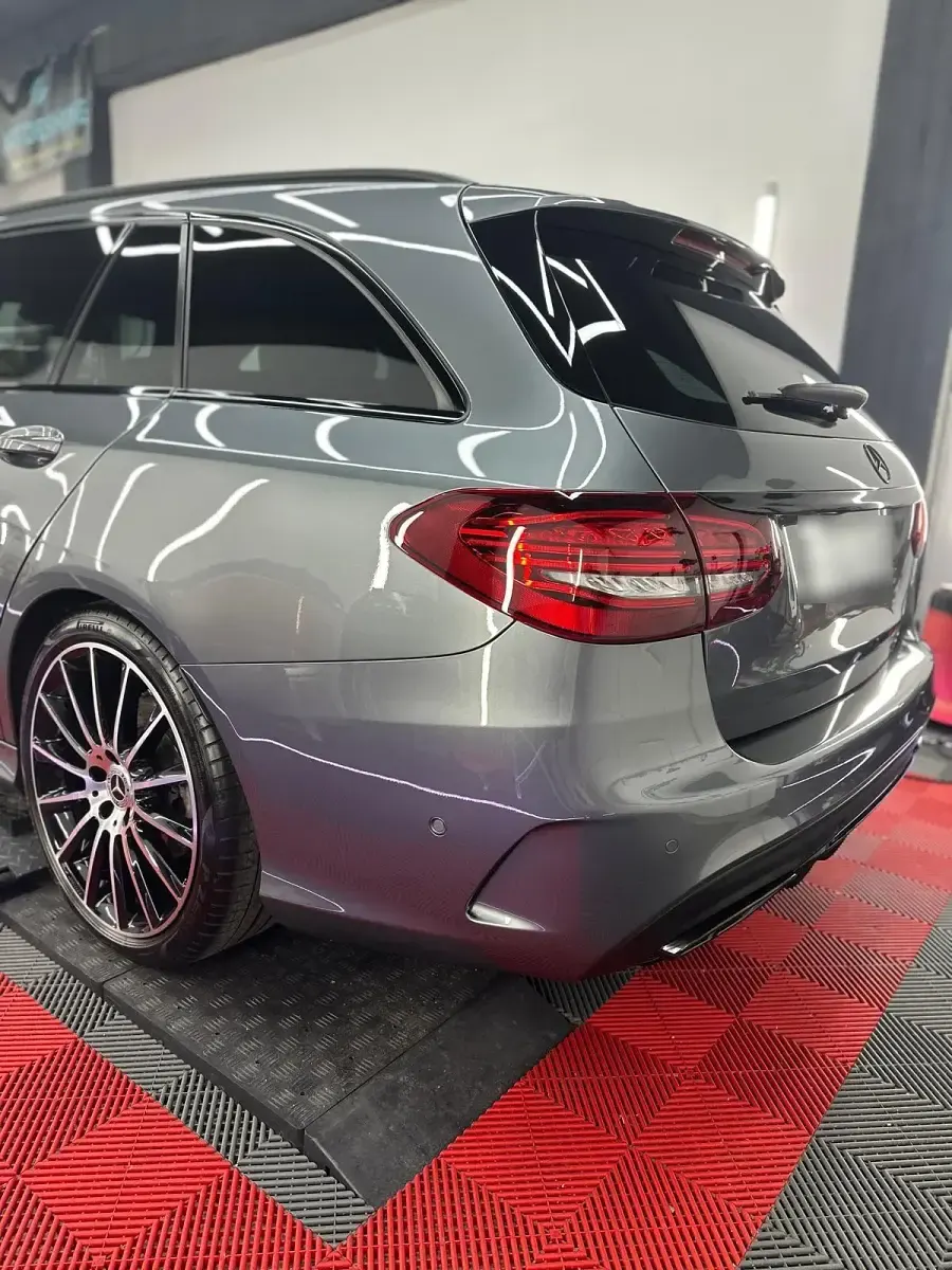 Gebraucht Mercedes C300 AMG 245 PS (180 kW) 2019 Grau Kombi