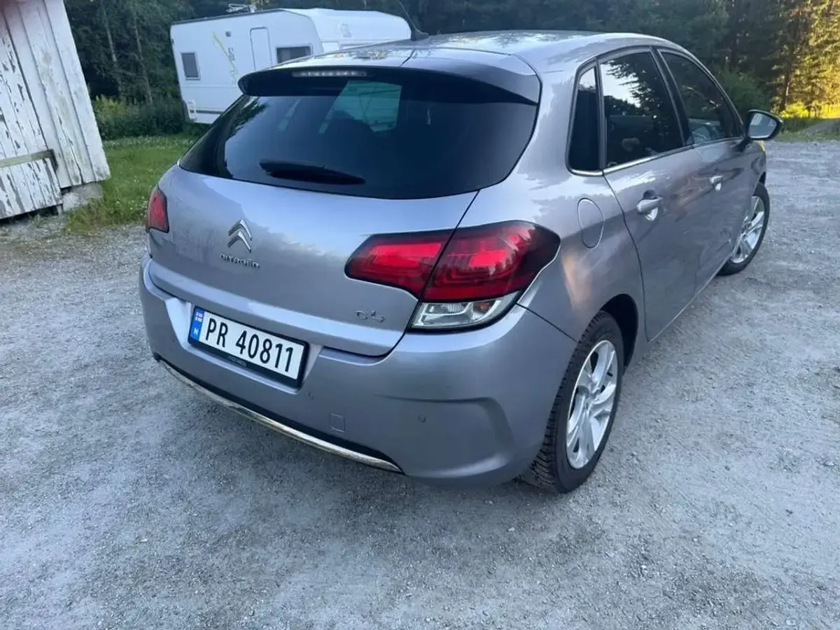 Gebraucht Citroën C4 Live 99 PS (72 kW) 2017 Limousine