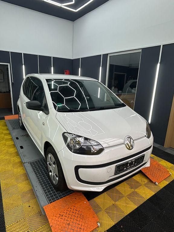 Weiß Gebraucht 2015 VW up! CLUB Kleinwagen | 4.800 € (Guter Preis) - Bild 1/4