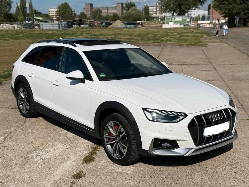 Weiß Gebraucht 2020 Audi A4 Allroad Ambiente Kombi | 24.900 € (Etwas zu teuer) - Bild 1/4