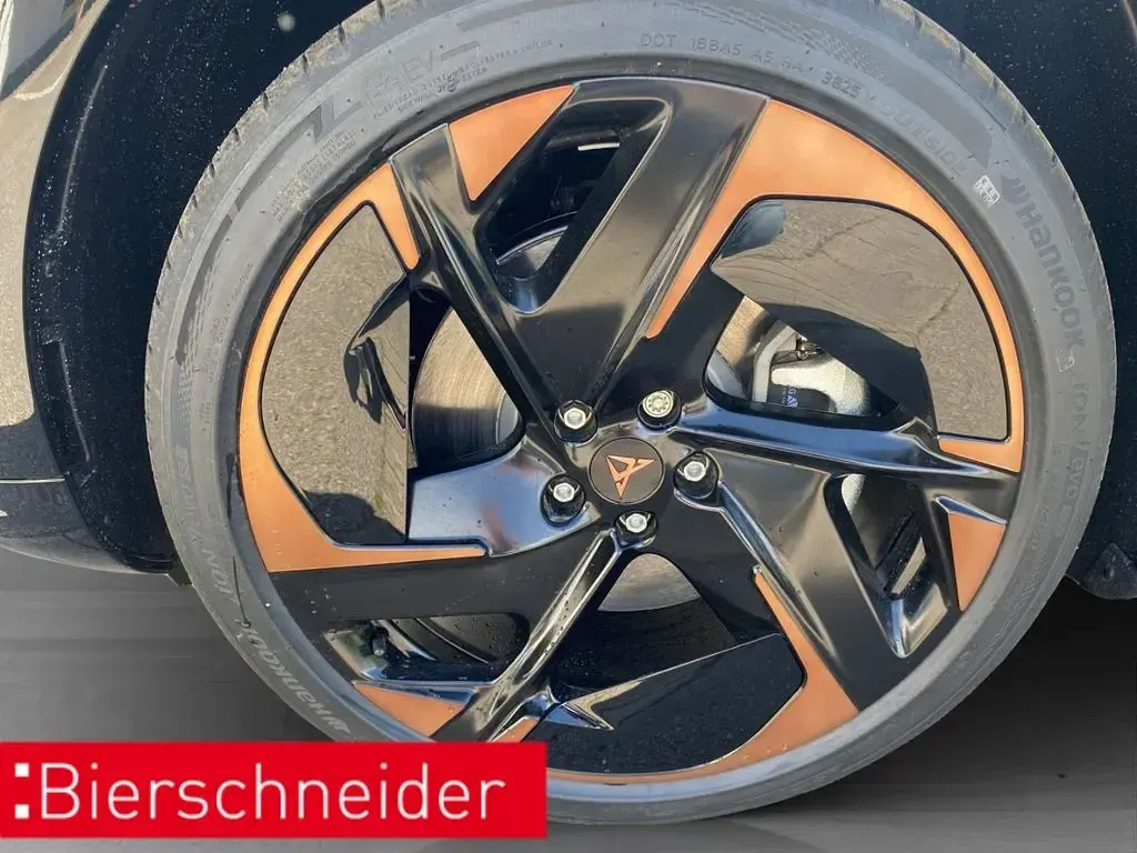 Neu Cupra Tavascan VZ 250 kW (340 PS) 2026 Blau SUV