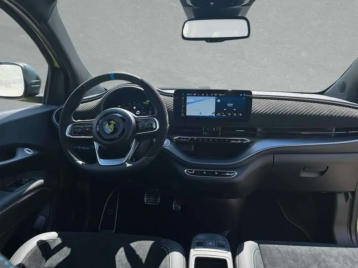 Gebraucht Abarth 500 113 kW (154 PS) 2023 Grün Limousine