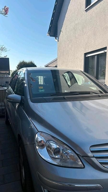 Gebraucht Mercedes B180 109 PS (80 kW) 2007 Blau Van / Kleinbus