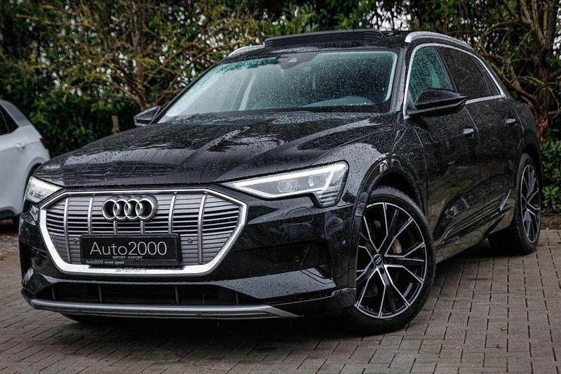 Usata Audi e-tron 230 kW (313 CV) 2019 Nero SUV