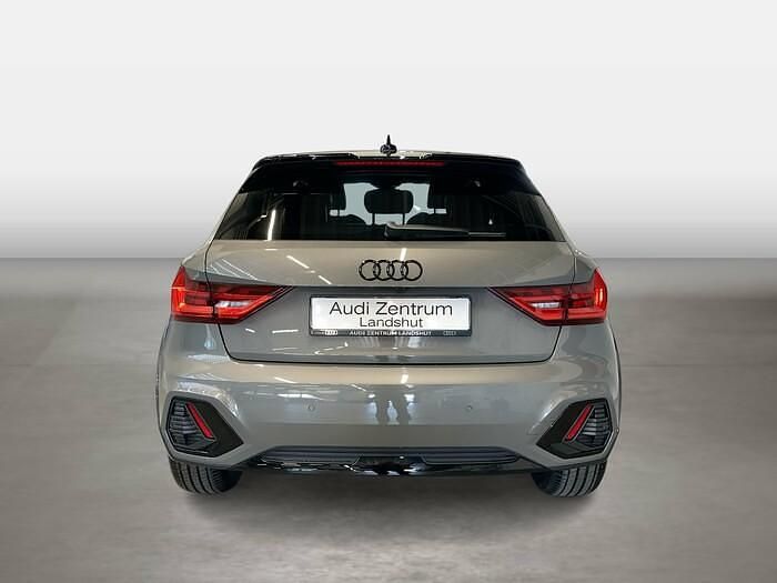 Neu Audi A1 Ambiente 150 PS (110 kW) 2026 Chronosgrau SUV
