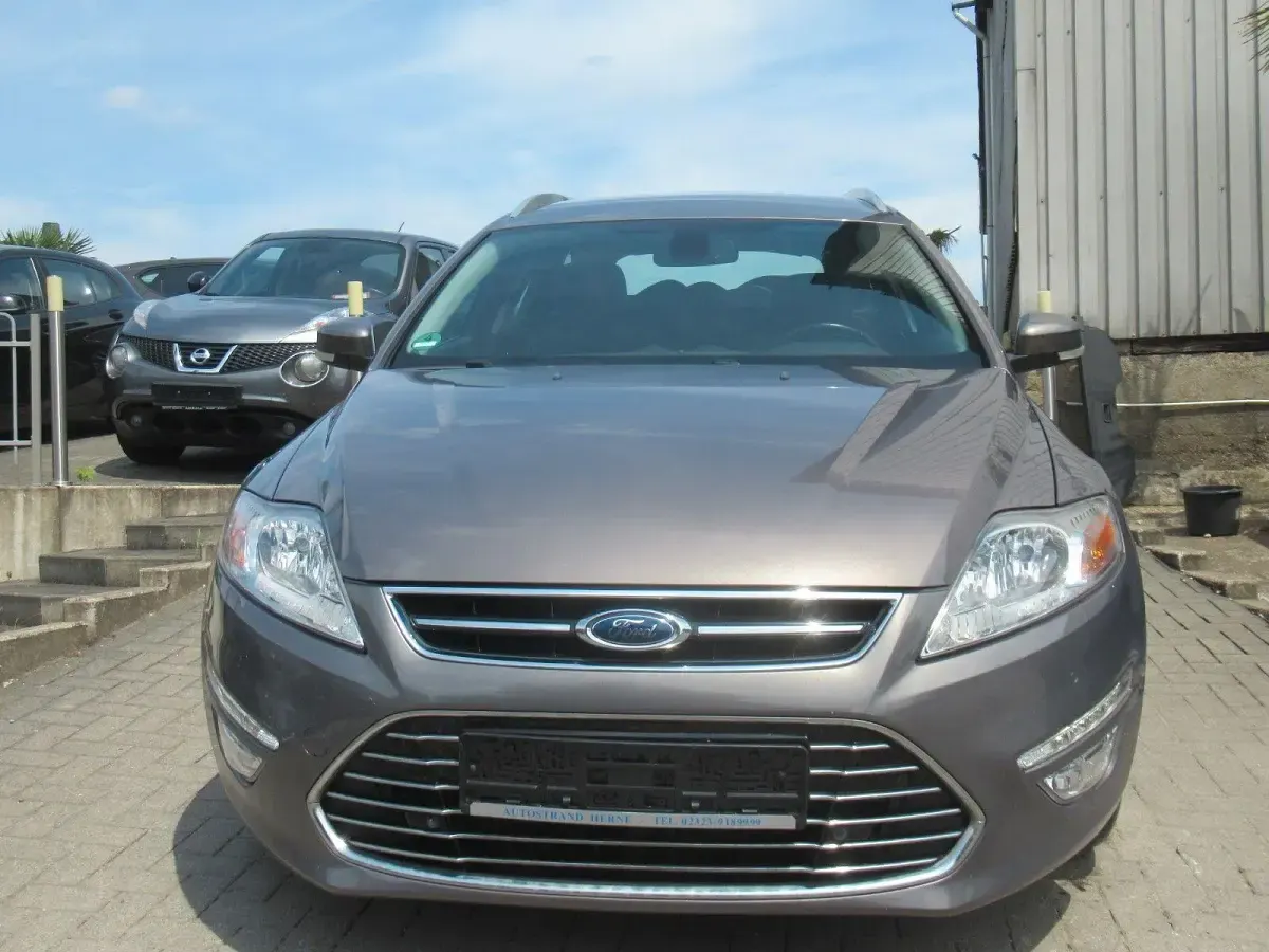 Gebraucht Ford Mondeo Titanium 160 PS (117 kW) 2014 Braun Kombi