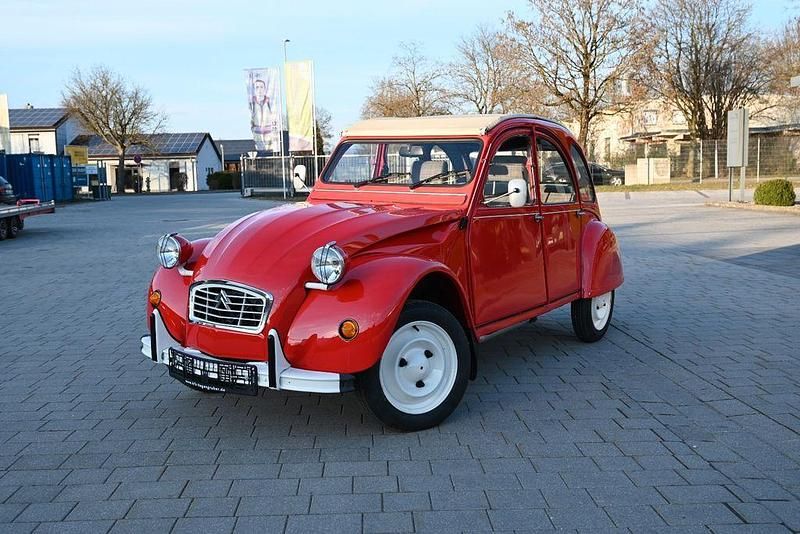 Rot Gebraucht 1987 Citroën 2CV Limousine | 9.999 € - Bild 1/4