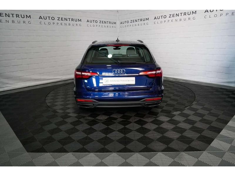 Gebraucht Audi A4 Basis 163 PS (119 kW) 2022 Blau Kombi