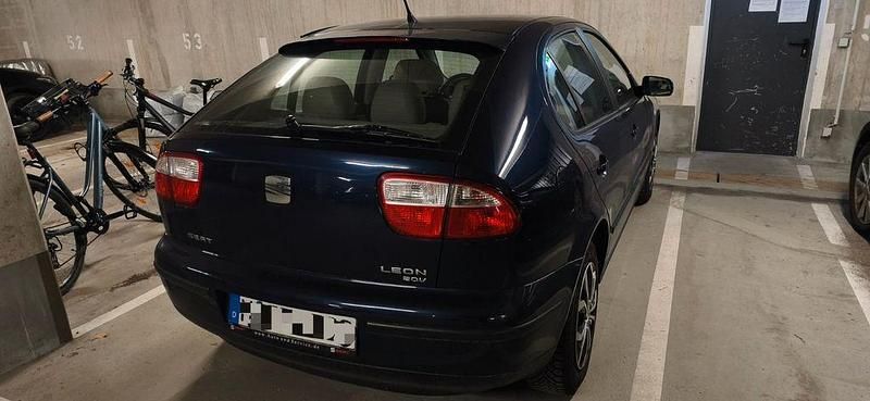 Gebraucht Seat Leon Stella 125 PS (91 kW) 2001 Blau Kleinwagen
