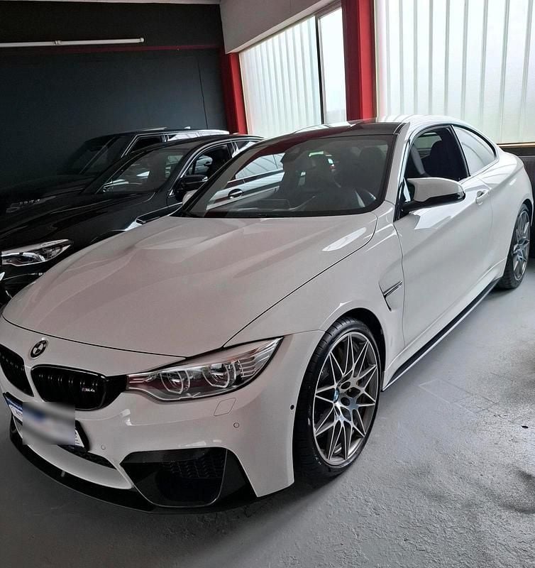 Weiß Gebraucht 2014 BMW M4 Coupé | 50.000 € - Bild 1/3