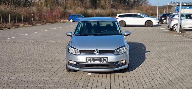 Gebraucht VW Polo Highline 90 PS (66 kW) 2017 Silber Limousine