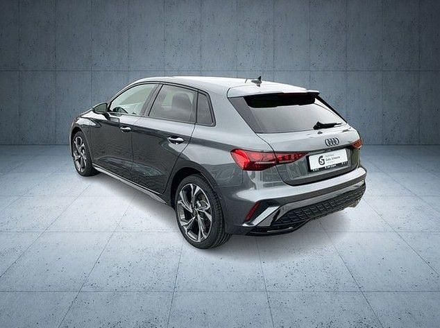 Gebraucht Audi A3 S-Line 150 PS (110 kW) 2026 Grau Limousine